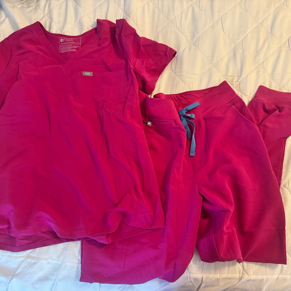 Figs Vivid Pink Scrub Top